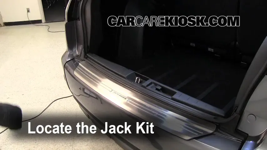 2010 Mitsubishi Outlander ES 2.4L 4 Cyl. Jack Up Car